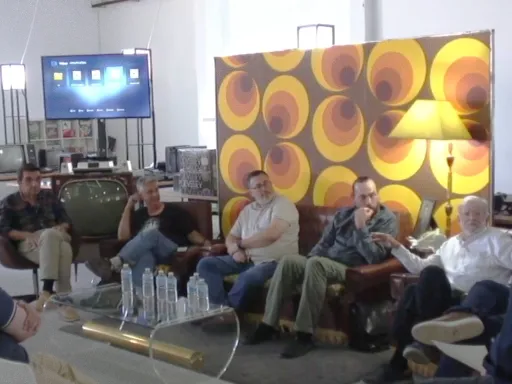 Video del coloquio con los participantes